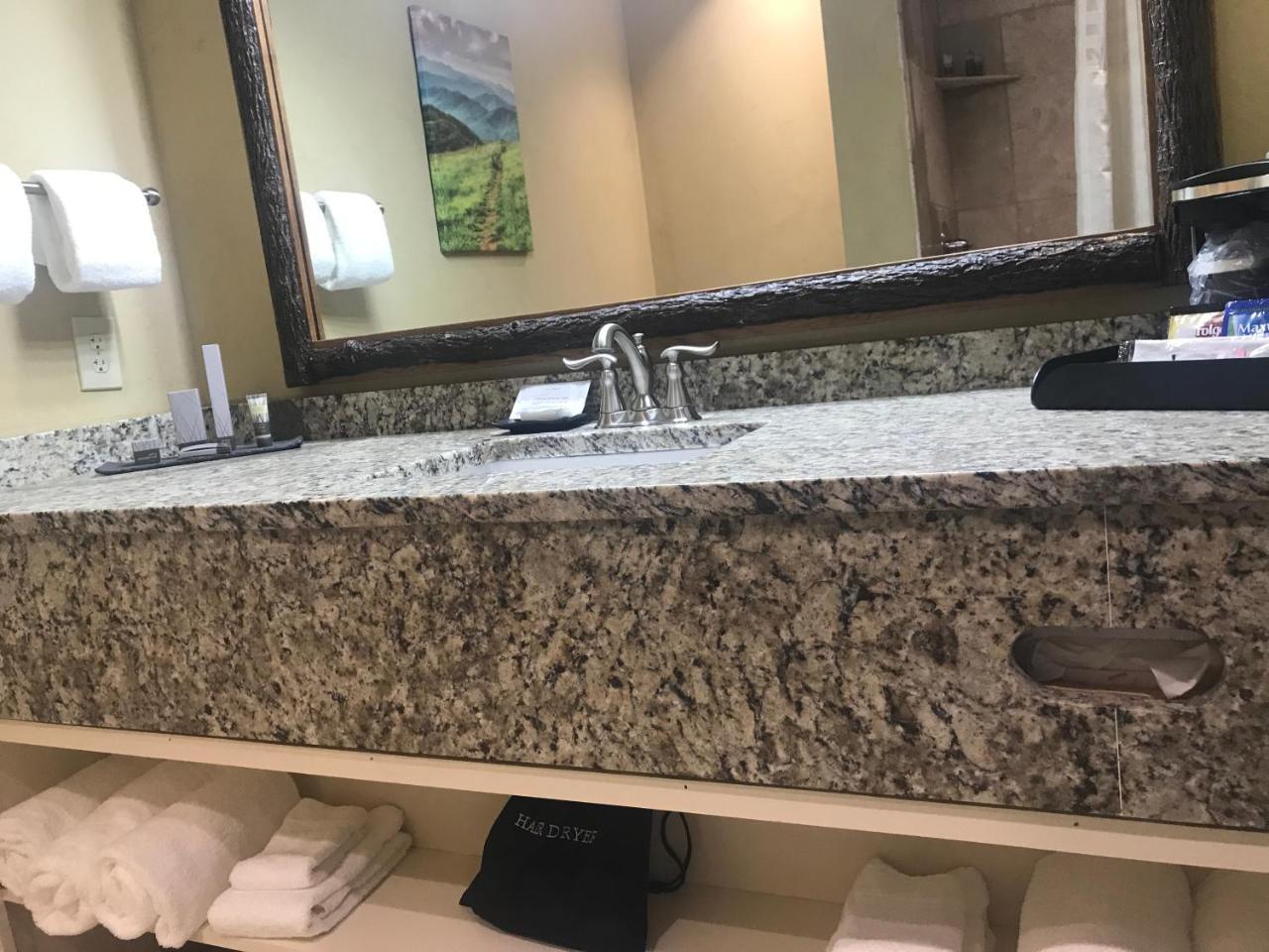 גטלינבורג The Appy Lodge מראה חיצוני תמונה